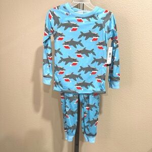 Kidtopia “Santa Sharks” two piece lightweight pajama set- NWT